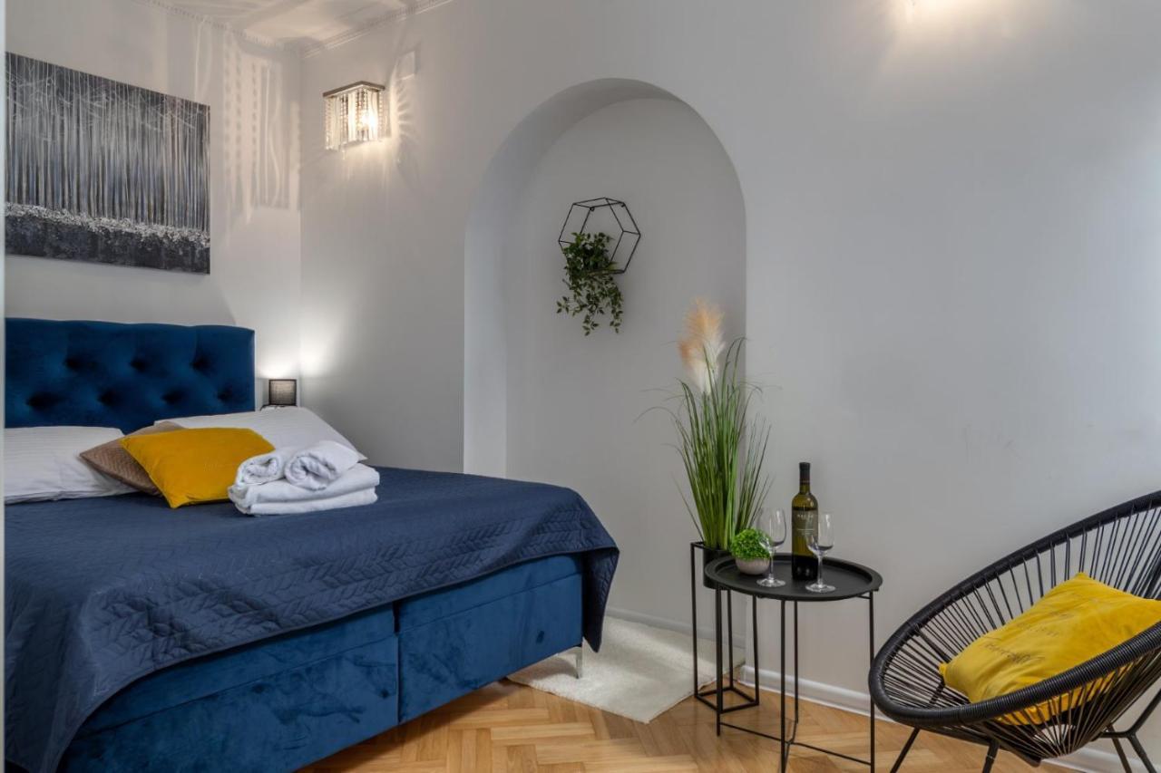 Villa Adriatic, Apartment Chiara With Sea View And Heated Swimming Pool, Free Private Parking, Icici Exterior photo